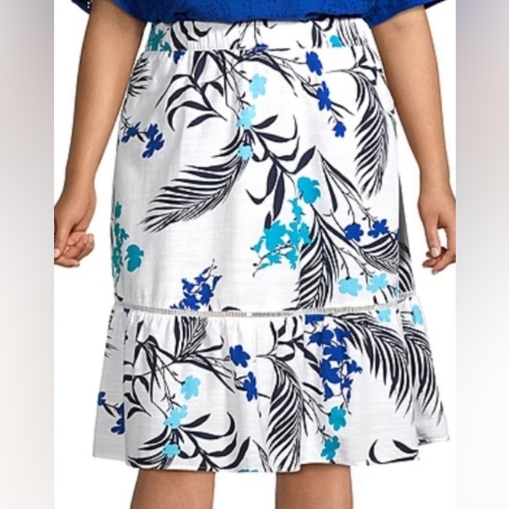 LIZ CLAIBORNE White Palm Skirt.